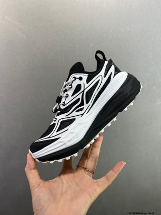 HOKA M Stinson 7--1168931 / BLTR (BlackWhite)