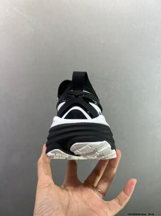 HOKA M Stinson 7--1168931 / BLTR (BlackWhite)